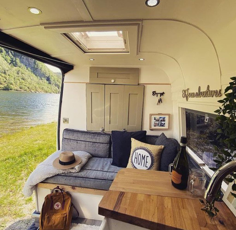 15 Best Campervans with Bathrooms [2022 Inspiration Guide!]